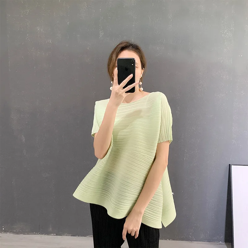 

Miyake designer ladies fold summer niche design sense loose irregular short T-shirt short-sleeved top