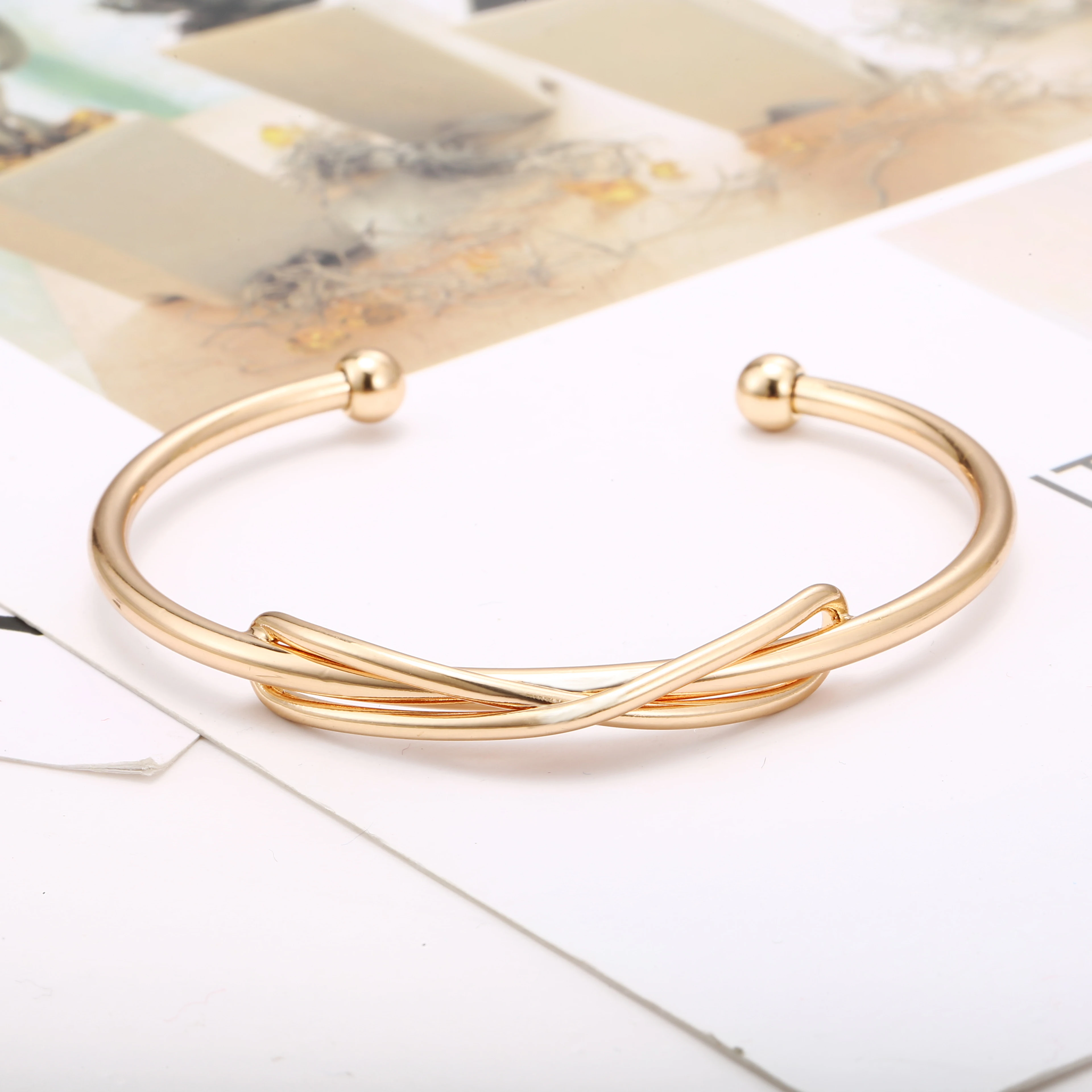 Женский Открытый браслет на запястье элегантный золотого цвета с простым