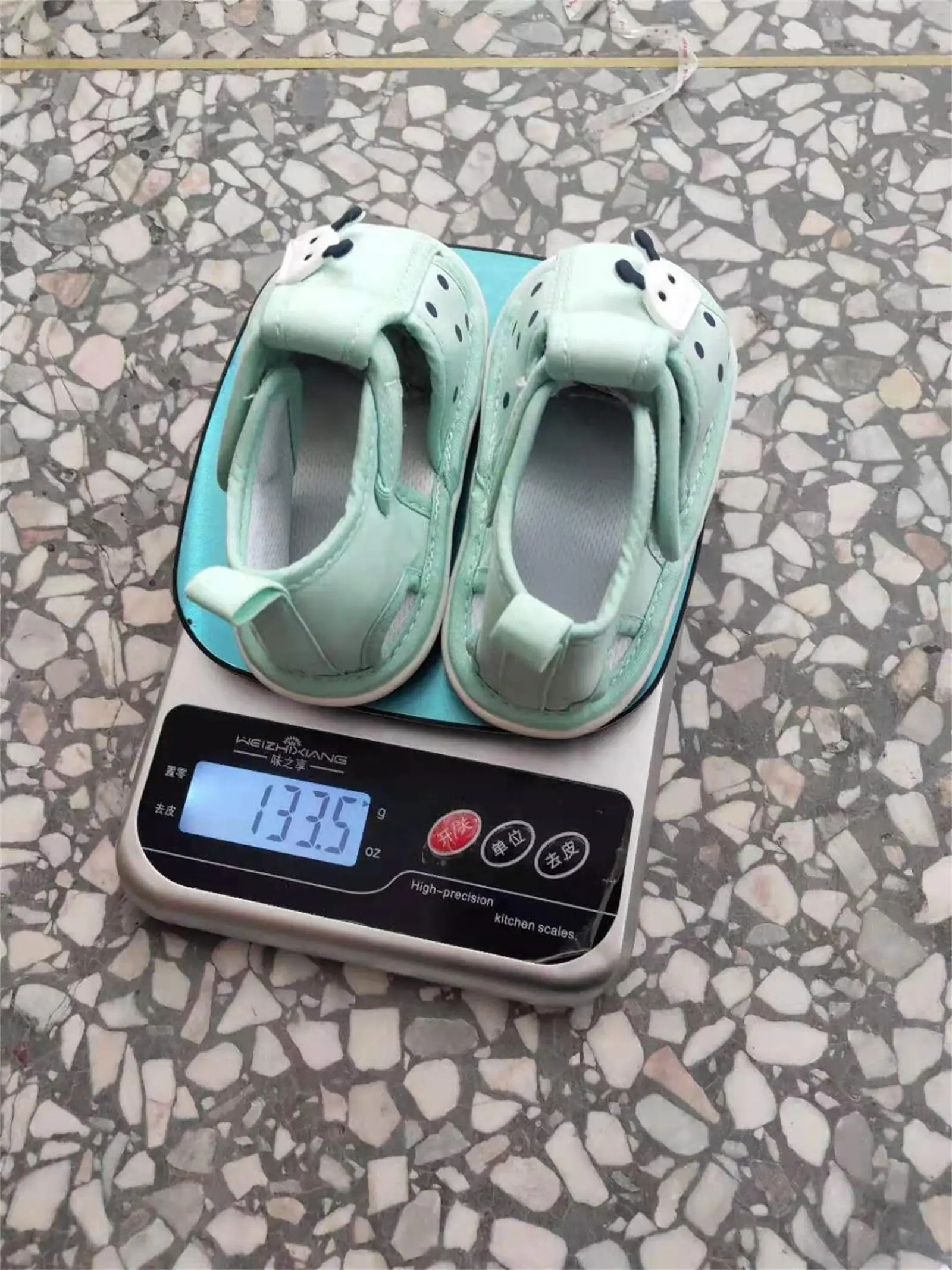 

Baby Boys Girls Shoes Casual First Walker Cotton Fabric Cartoon Soft Sole Shoes Newborn Footwear Yellow Pink Gray Infant Sandals