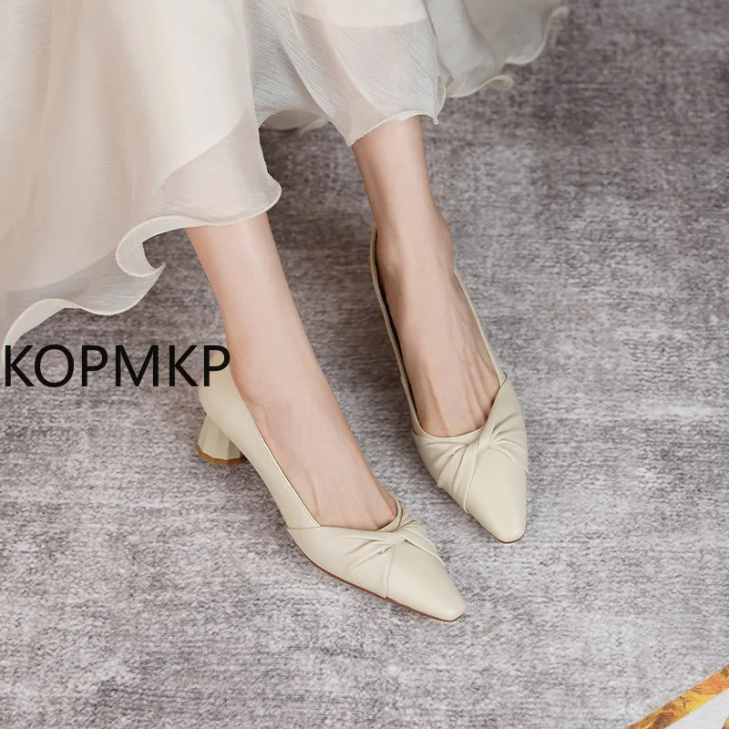 

2021 Square Med Heel Spring Autumn Ladies Shoes Genuine Leather Bowknot Pointed Toe Women Pumps Size 35-39