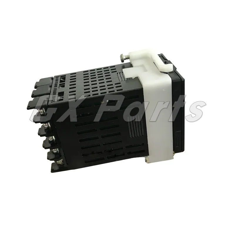 

E5CNR2MT500, 100-240 , OMRON New In Box