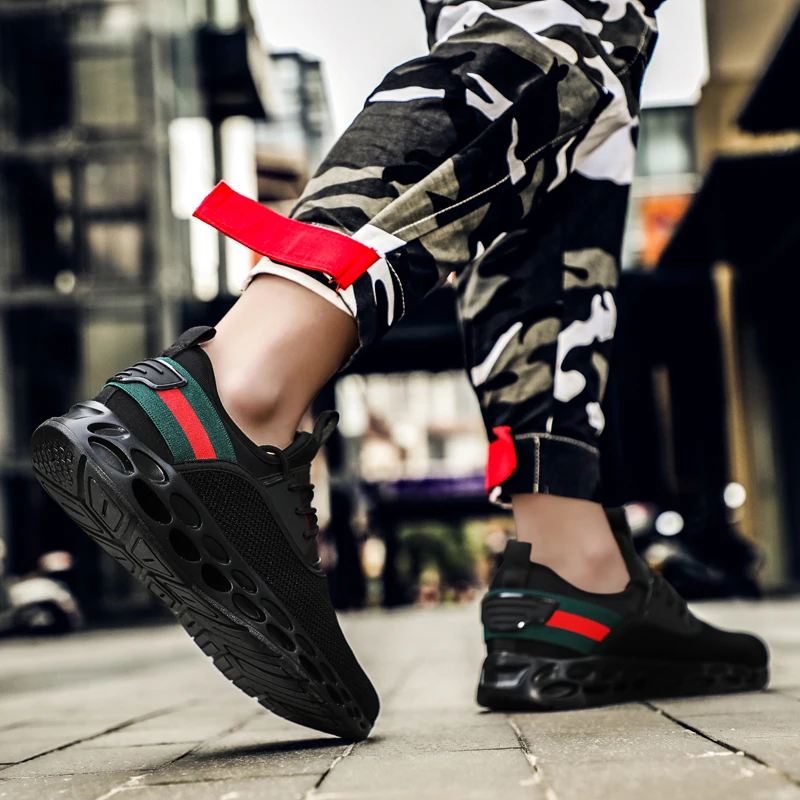Men's Sneakers Ultralight Breathable Running Shoes Fashion Casual Sports Zapatos Super Comfortable Pop Flexible Jogging Shoes