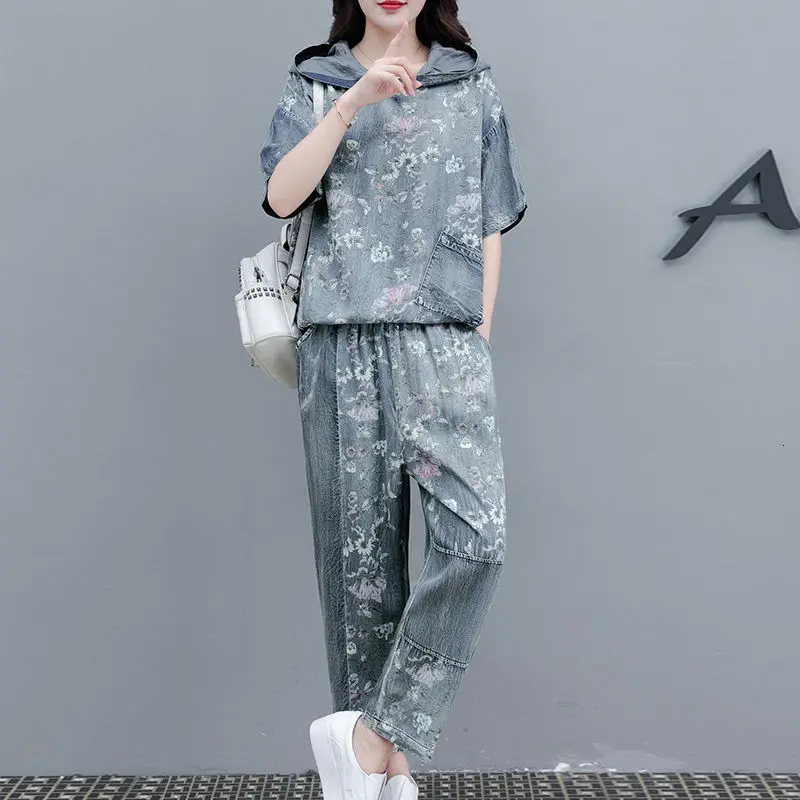 

Костюм женский джинсовый в стиле ретро, повседневный твидовый костюм с юбкой, универсальный костюм из денима с принтом, большие размеры, лет...