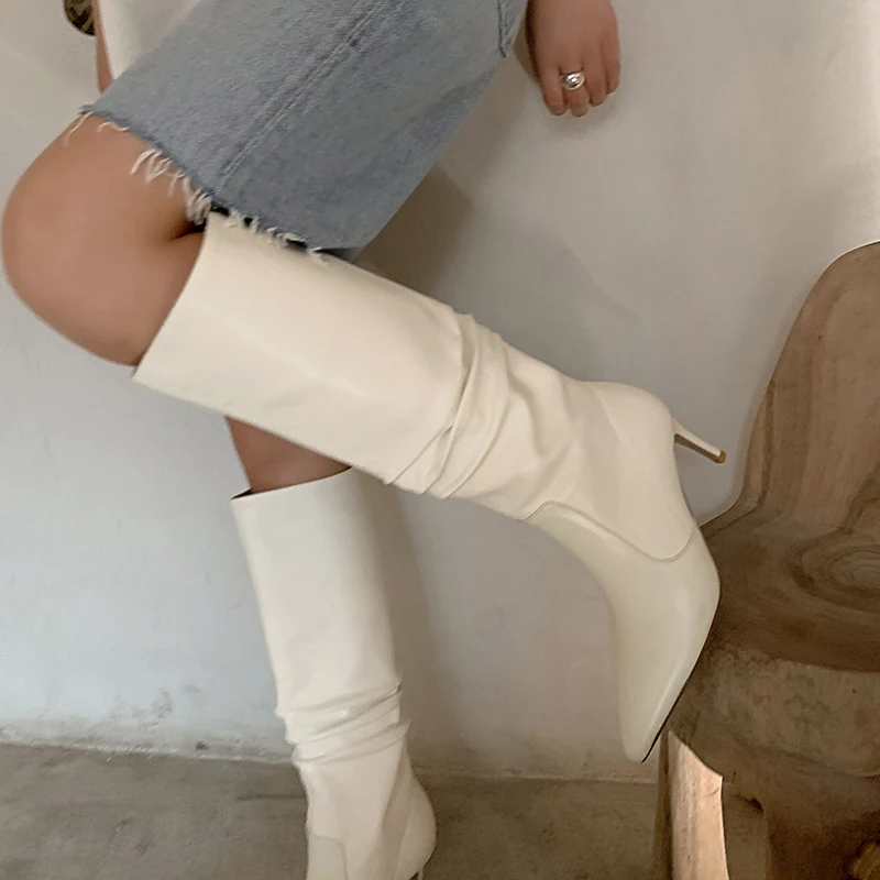 

Arden Furtado 2021 новая осенне-зимняя модная женская обувь с острым носком на шпильках высокие сапоги до колена женские ботинки телесного цвета