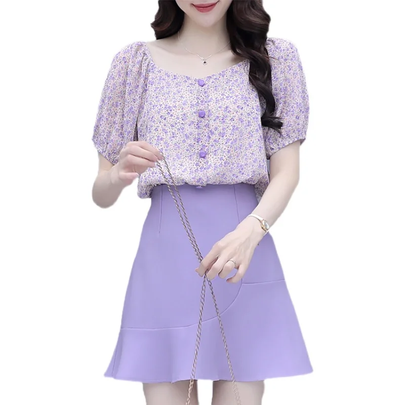 

Женский комплект из двух предметов, комплект из двух предметов с цветочным принтом, оборками, короткими рукавами, пуговицами и квадратным в...