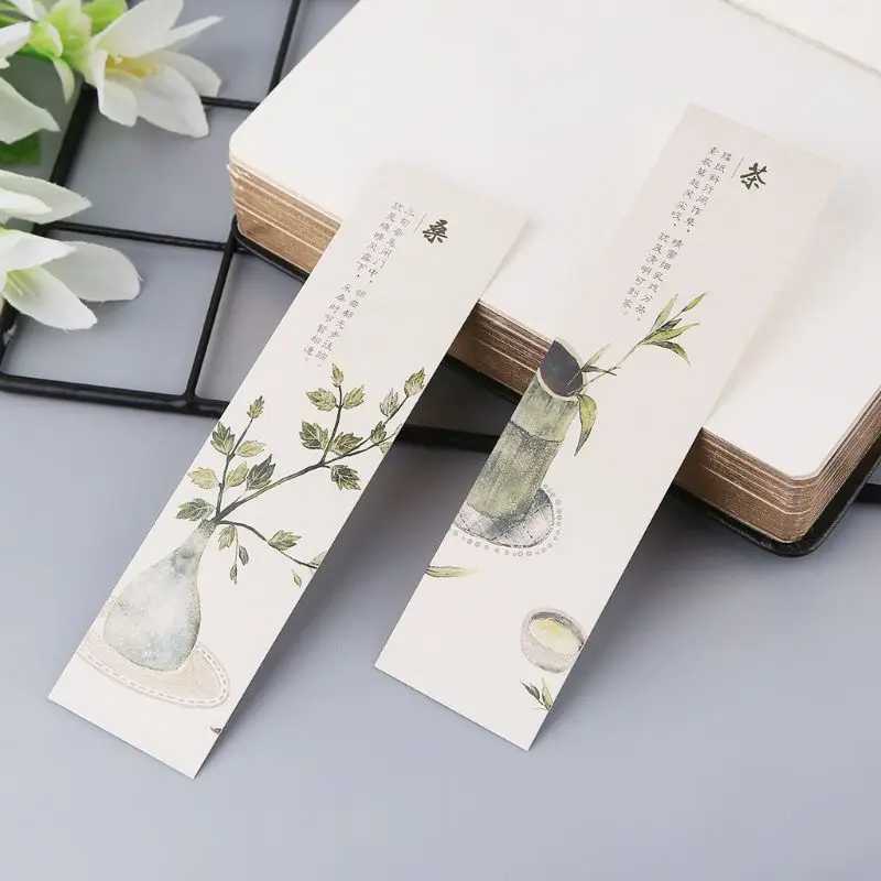 

W3JD 30pcs Creative Chinese Style Paper Bookmarks Painting Cards Retro Beautiful Boxed Bookmark Commemorative Gifts