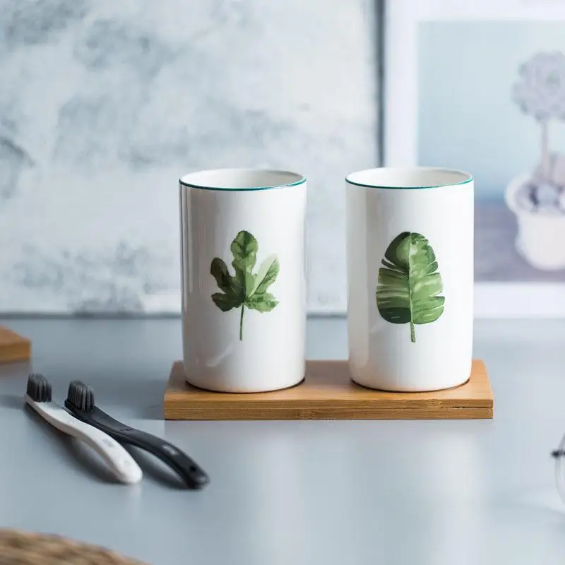Набор керамических чашек для зубной щетки с зеленым узором в скандинавском