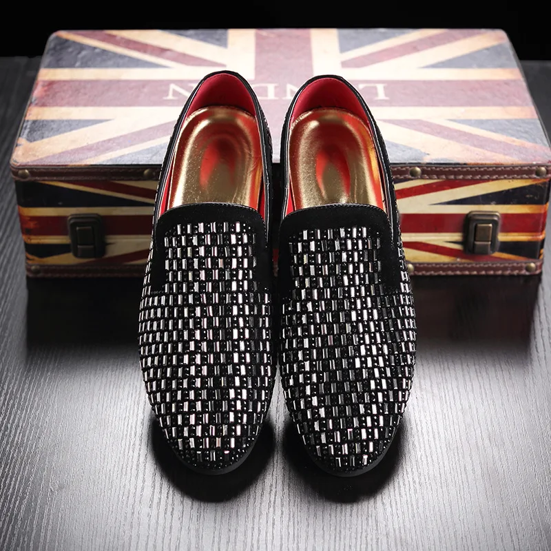 Строгие мужские туфли из ПВХ с украшением в виде кирпичей лоферы без шнуровки