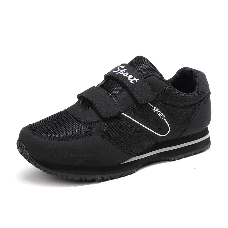 

Cotton Shoes Ladies Spring Autumn Travel Shoes Non-slip Soft Bottom Middle-aged Mother Sneaker Winter Plus Velvet Casual Shoes