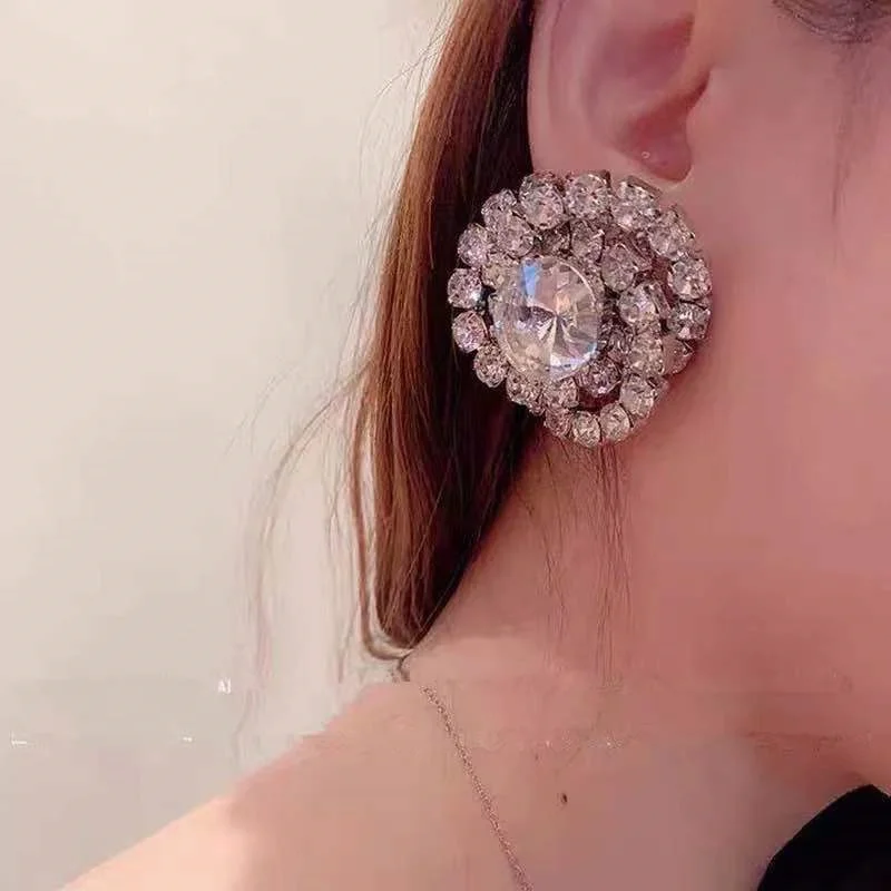 

Luxury shiny Rhinestone Jewelry Earrings women's Earrings nightclub jewelry party show women's evening dress statement Earrings