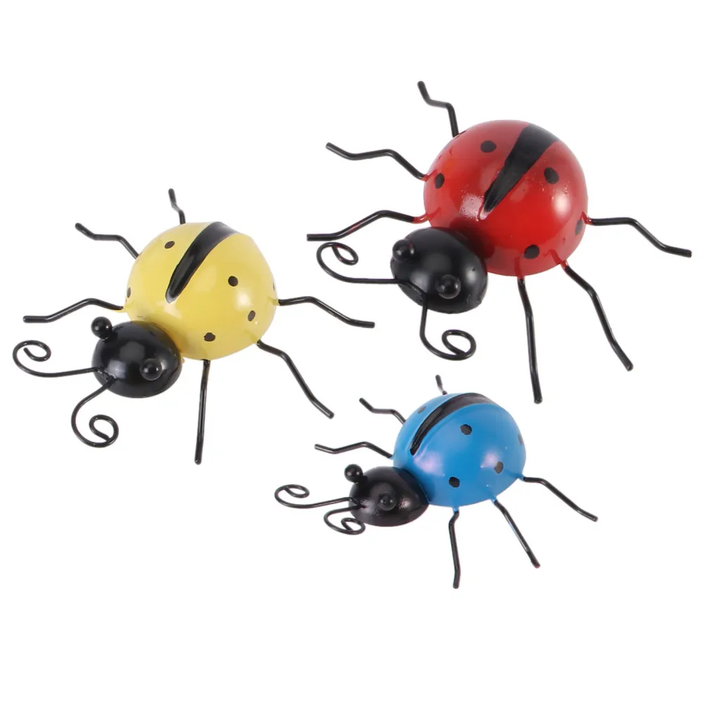 

3Pcs Outdoor Simulated Ladybug Figurines Metal Garden Wall Art Decorations