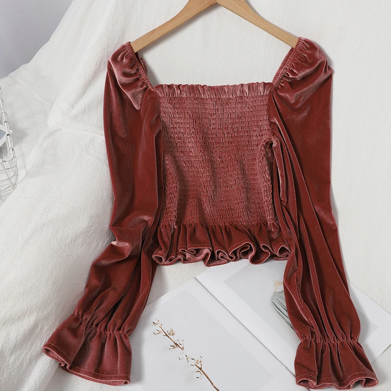 Велюровая блузка с пышными рукавами и квадратным вырезом элегантные женские