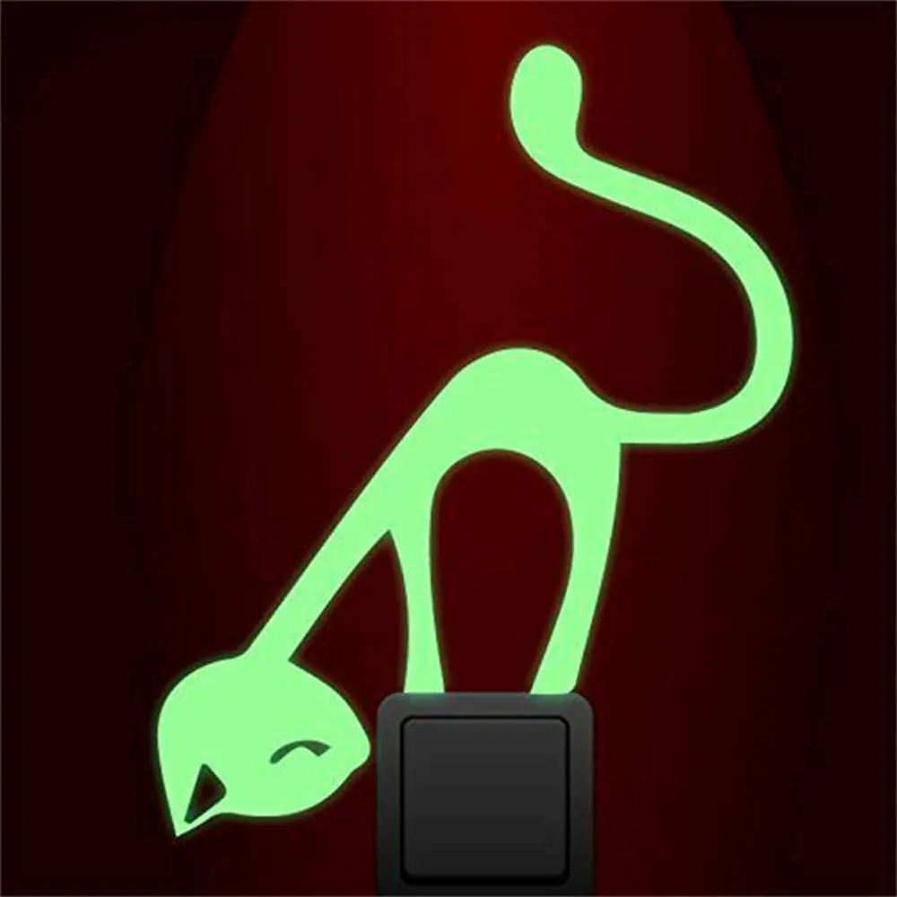 Милая непослушная кошка светящийся Переключатель настенная наклейка гостиная