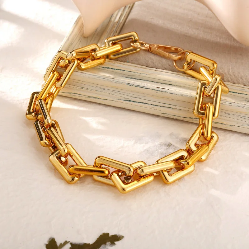 

Punk Rock Gold Aluminium Guban Chain Choker Necklace For Women Thick Link Collar Clavicle Statement Jewelry 2021 Party