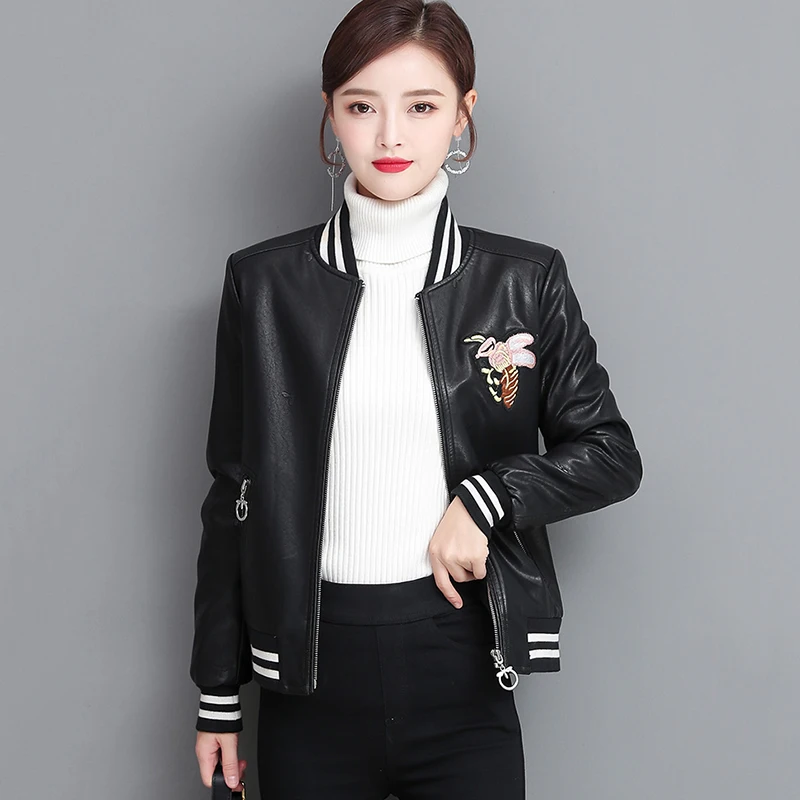 New Sheep Leather Baseball Jacket Women Autumn Winter 2022 Fashion Warm Thick Double-faced Fur Lamb Cashmere Liner Leather Coat