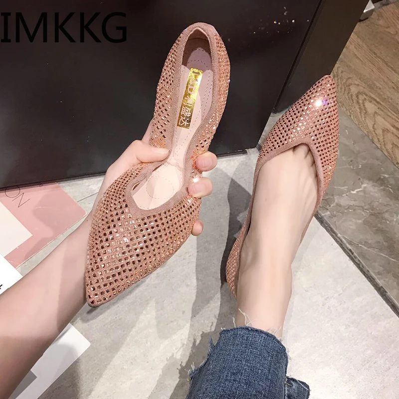 Женские лоферы с заостренным носком на плоской подошве v-образным вырезом без