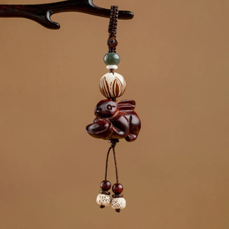 

Small leaf red sandalwood rabbit Keychain Key Chain Lifelike Key Ring Jewelry Gift For Men Women 1pcs