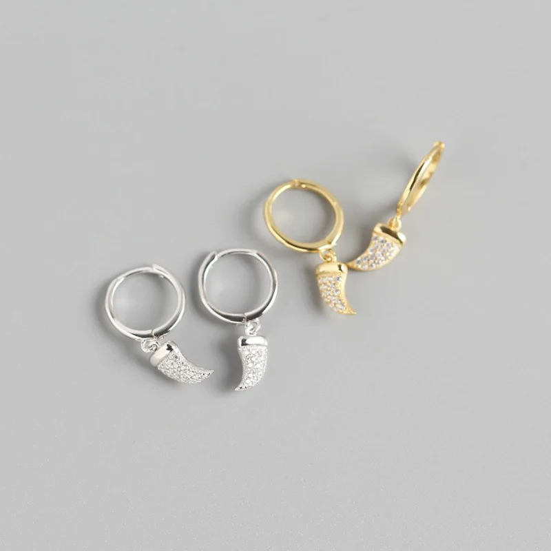 

Серьги-кольца из стерлингового серебра S925 пробы с геометрическим узором и цирконием, круглые роговые серьги, женские повседневные серебрян...