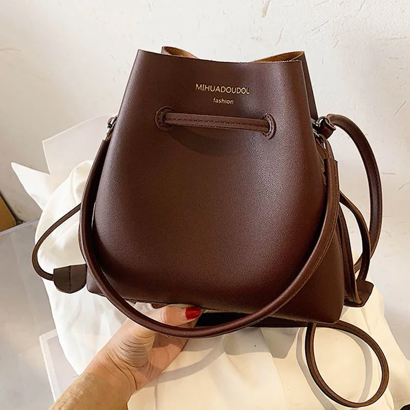 

Totes Bags For Women 2021 Leather Shoulder Purse Women Brand Bucket Bag Casual Crossbody Bag Drawstring Free Shipping Handbag