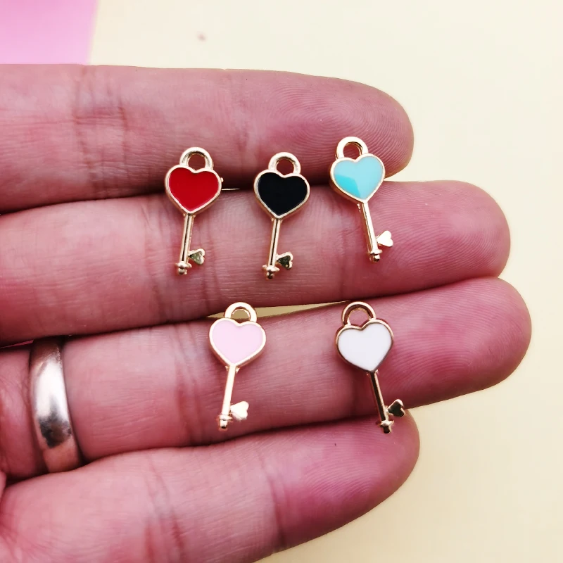 

20pcs/lot Enamel Mini Heart Key Metal Charms Pendants Fit DIY Earring Bracelet Hair Dangle Jewelry Accessories 5 Colorful 7*16mm