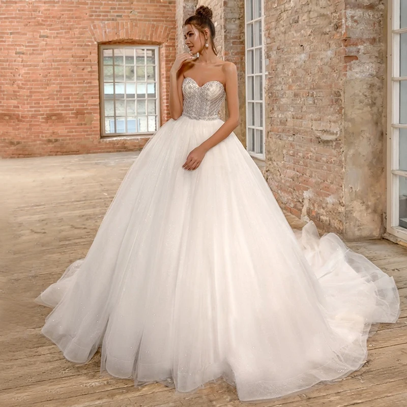 

Luxury Wedding Dress Scoop Ball Gown Lace Elegant Applique Strapless Bride Dress Cathedral Train Bridal Gown Plus Size Lace Up