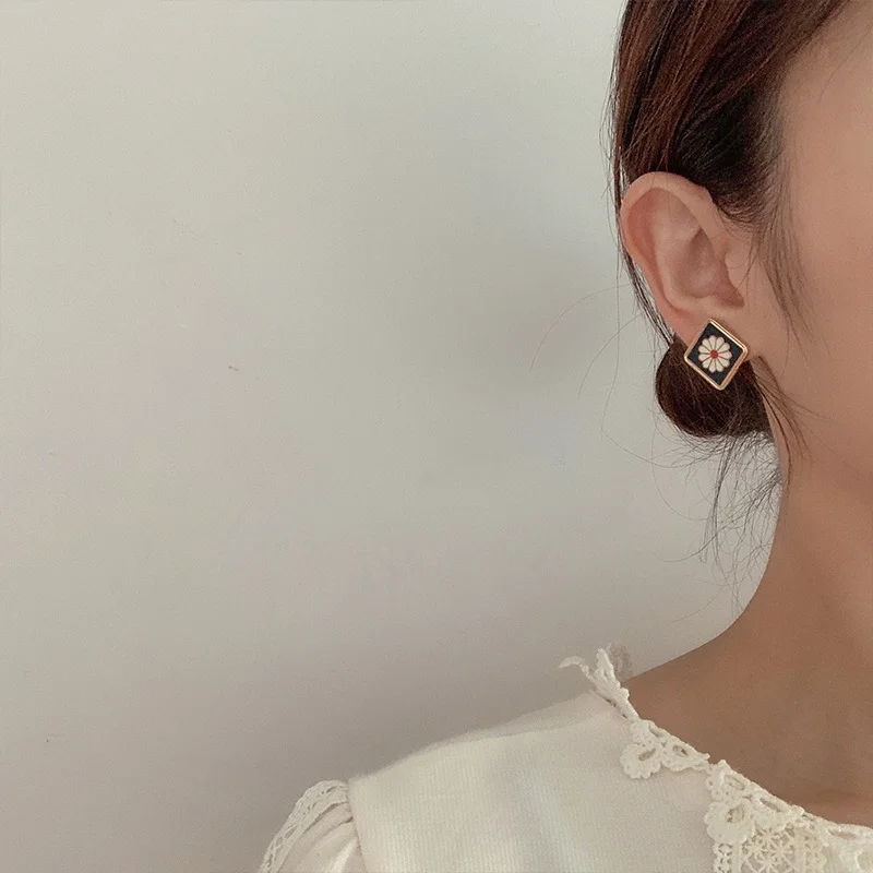 

Korean Cute Vintage Flower Enamel Square Round Glaze Stud Earrings For Women Fashion Boucle Jewelry