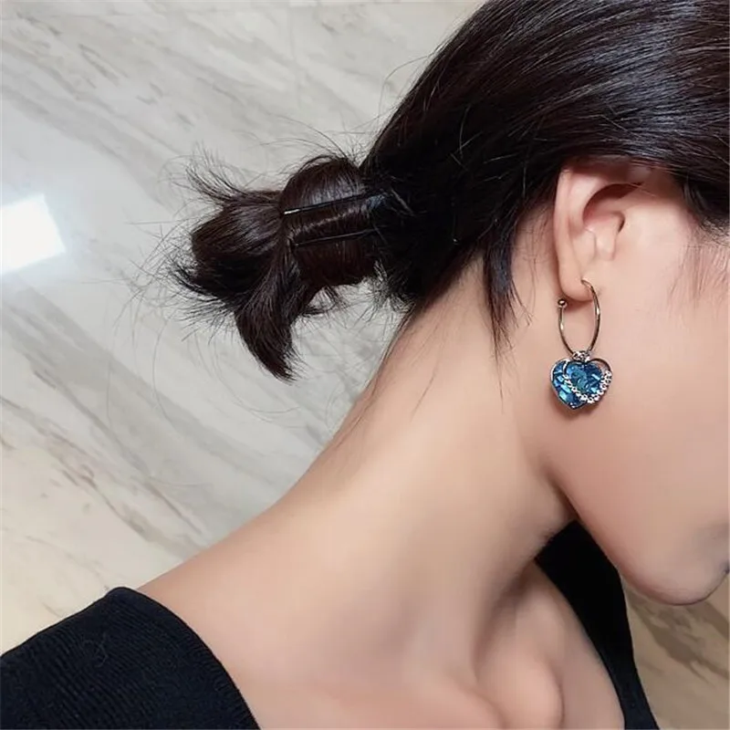 

Temperament Female Fashion Heart Earrings Women's Wedding Party Blue Crystal Stud Earrings Charm Ladies Jewelry Gifts