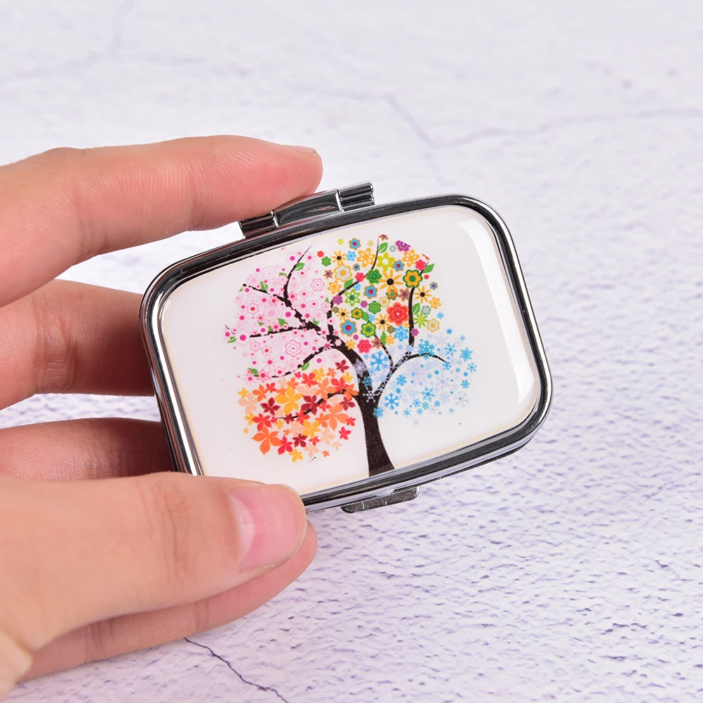 

Colorful Portable Pill cutter Splitters Metal Pill box Folding pill case container for Medicines Organizer color random