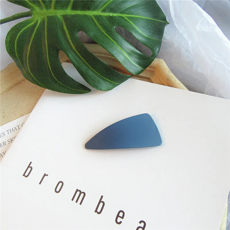 Корейская ручная работа акриловая мультяшная треугольная заколка для волос