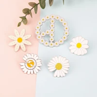 fashion chrysanthemum brooch sunflower simple cartoon icon brooch enamel plating tie pin jewelry gift
