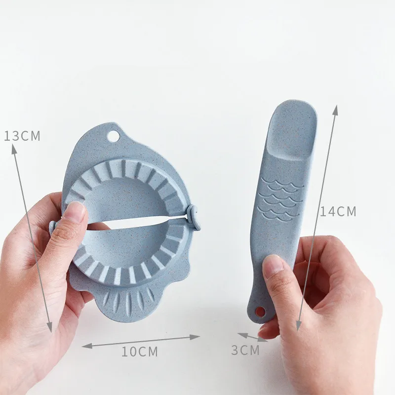 

2Pcs Dumpling Molds Set Chinese Food Jiaozi Maker Press Dumpling Pie Hand Mould Kitchen Accessories DIY Tools Cartoon Fish Shape