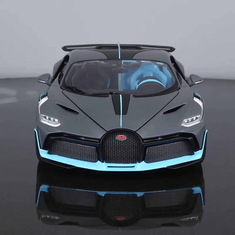 Изысканный подарок 1:18 Bugatti Divo модель спортивного сплава автомобиля, высокая модель литья под давлением, расширенная коллекция