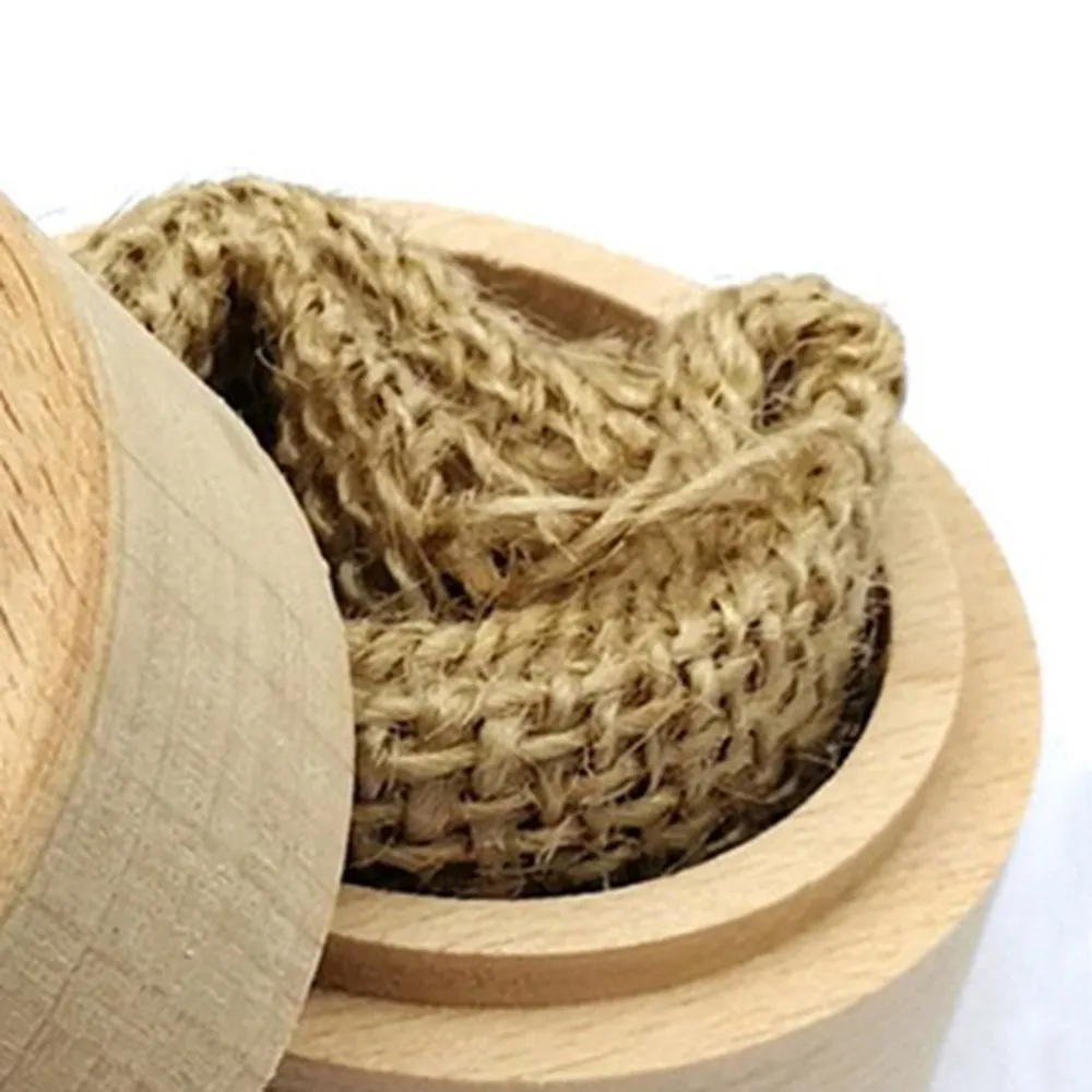 Коробка для обручальных колец с античной гравировкой деревянная шкатулка