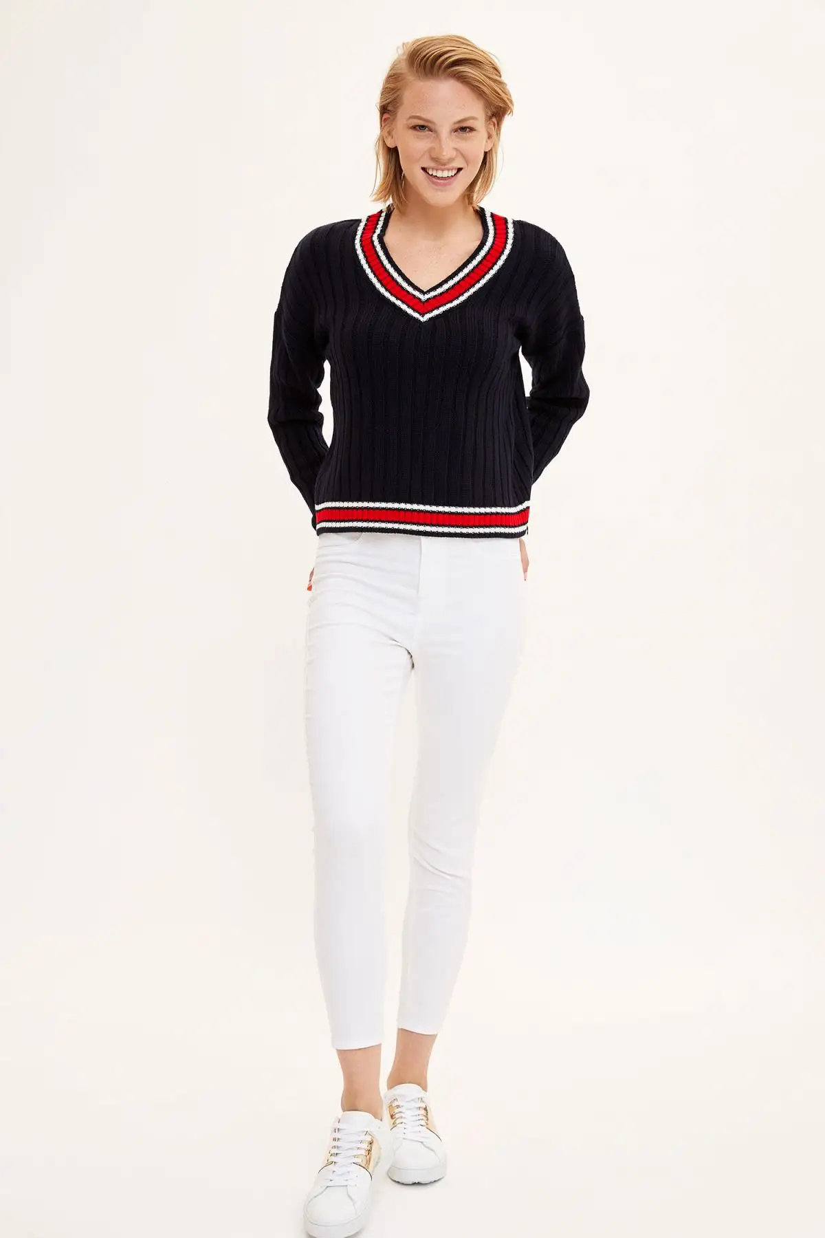 Дежурный осенний Женский трикотажный свитер джемпер пуловер теплая