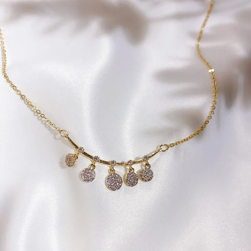 

2021 New Kpop Simple Charm Tassel Neck Chain Zircon Waterdrop Short Necklace For Women Clavicle Chain Collares wedding Choker