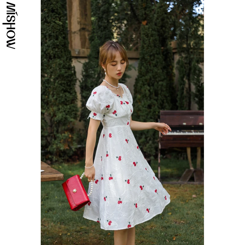 

MISHOW White dresses for women 2021 Summer Embroidery Square Neck Puff Sleeve Fungus Sweet Robe Midi Dresses Vestidos MXA23L0097