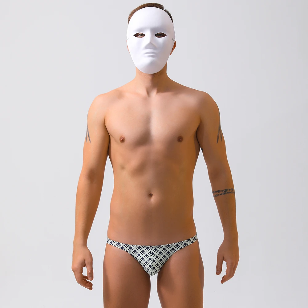 

Geometric lattice Low Waist Swimwear men Sexy Gay Swimsuit Beach Bathing Suit Shorts Zwembroek Swimming Trunks Briefs Bikini