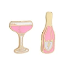 Эмалированные булавки в форме бутылки, маленькие милые броши в форме чашки вина и очков, значок с отворотом для одежды, Мультяшные ювелирные изделия, подарок для женщин и мужчин, вечерние часы