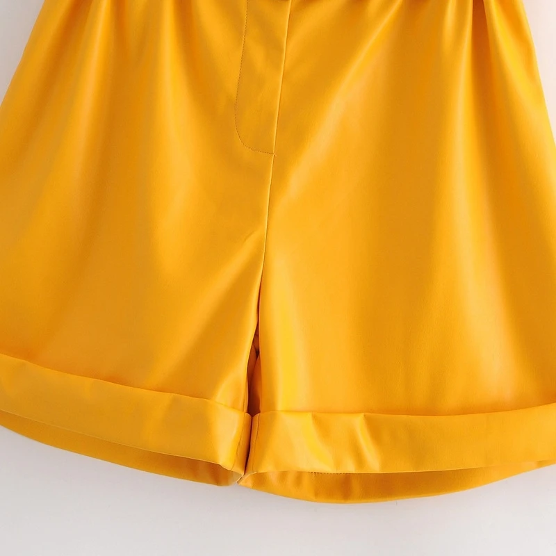 

YOSIBCD Women 2021 Fashion With Belt Faux Leather Bermuda Shorts Vintage High Elastic Waist Female Short Pants Mujer