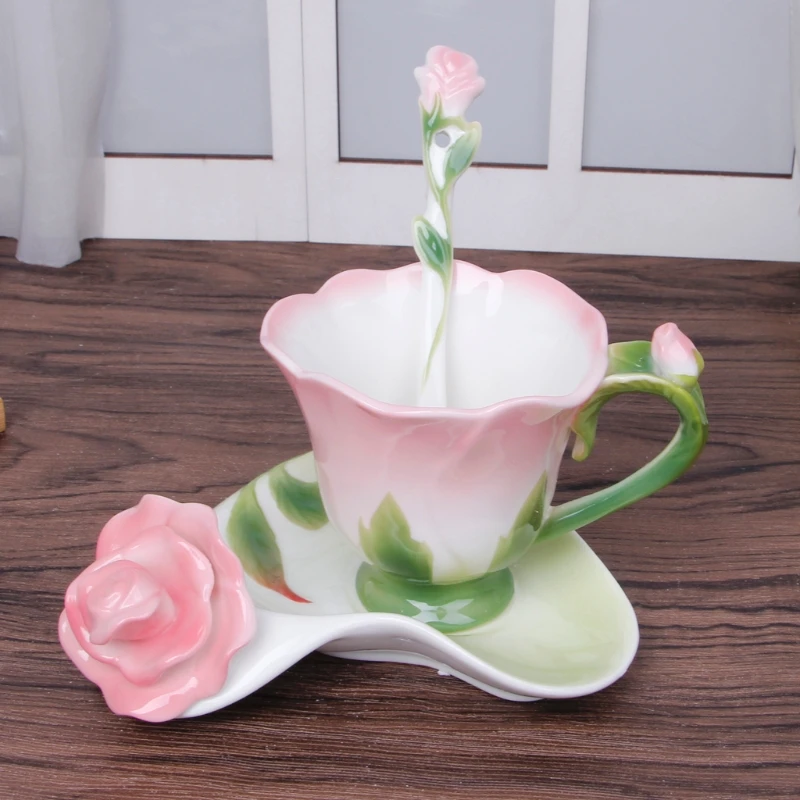 

Новинка 2022, фарфоровая кружка для кофе, Набор чашек с ложкой для сосисок, цветочный дизайн, керамика, Китай