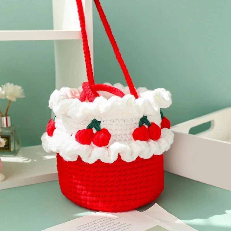 

Knitted Handbag Art Girl Strawberry Wallet Purse Bag For Women Fashion Handmade Bucket Storage Bags Cute Female Package Fashion