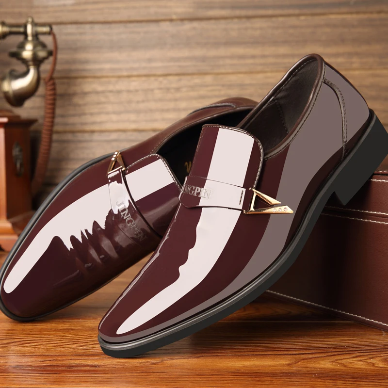 Мужская обувь из лакированной кожи черная Повседневная Деловая Свадебная на