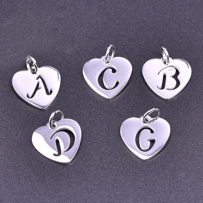 

26Pcs/Lot Stainless Steel Heart Shaped Initial Letter A-Z Charms Handcraft Alphabet Name Pendant Women Necklaces Choker Jewelry