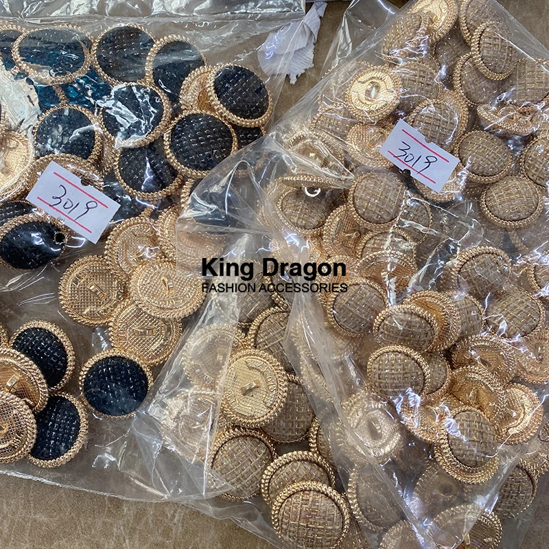 Новое Поступление Золотые круглые тканевые металлические пуговицы для