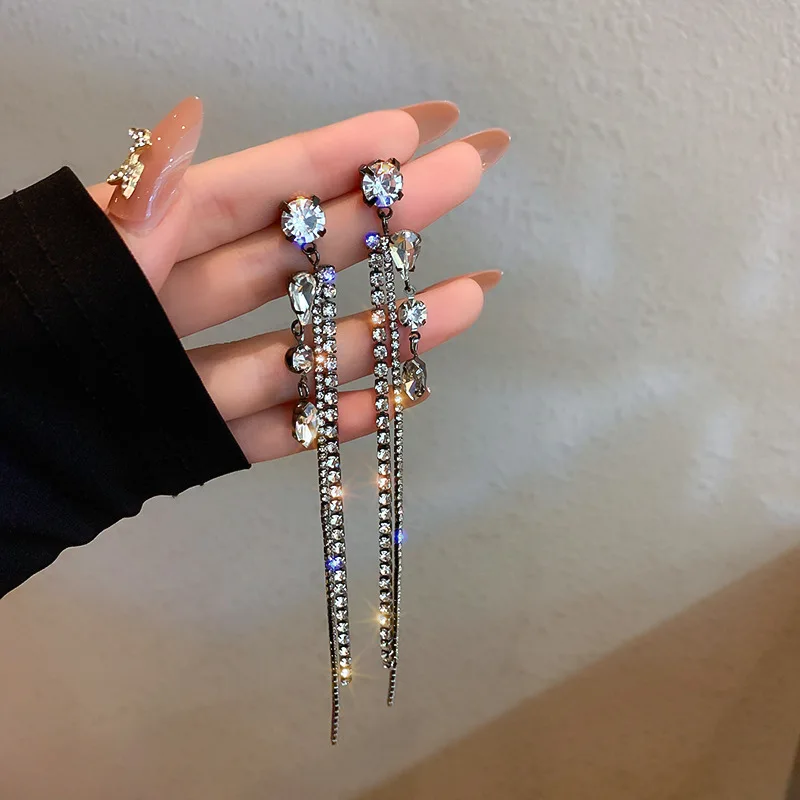 

New Arrival Fashion Earrings Metal Trendy Water Drop Women Dangle Earrings Long Tassle Female Jewelry