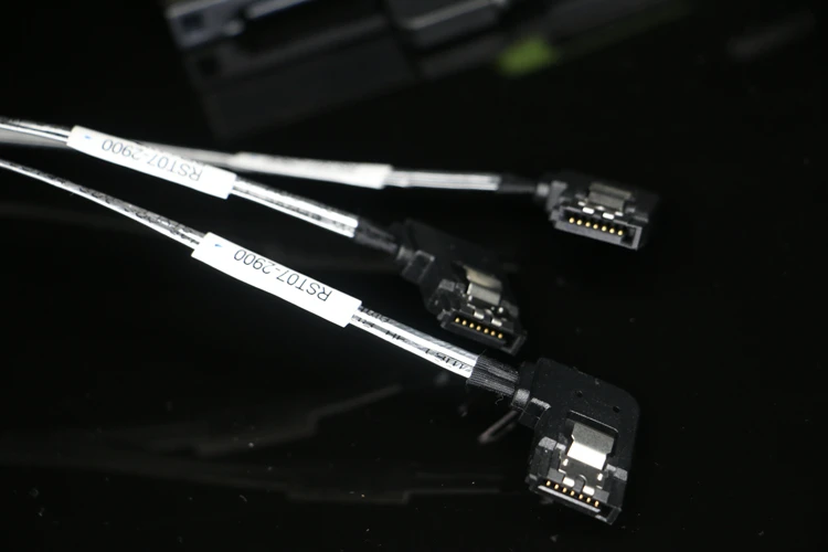 Боковой изгиб SATA 6 ГБ кабель для передачи данных жесткого диска Amphenol SATA3.0 SSD