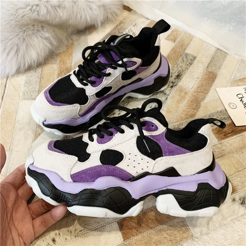 Кроссовки женские из натуральной кожи на платформе со шнуровкой | Обувь