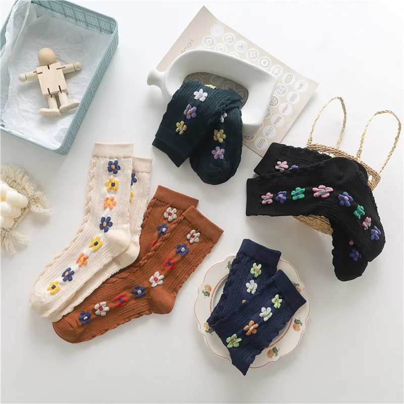 

2PairS/Lot Women's Cotton Socks Middle Tube Socks Korea Harajuku Color Flower Stockings Retro Art College Style Socks TJ3167