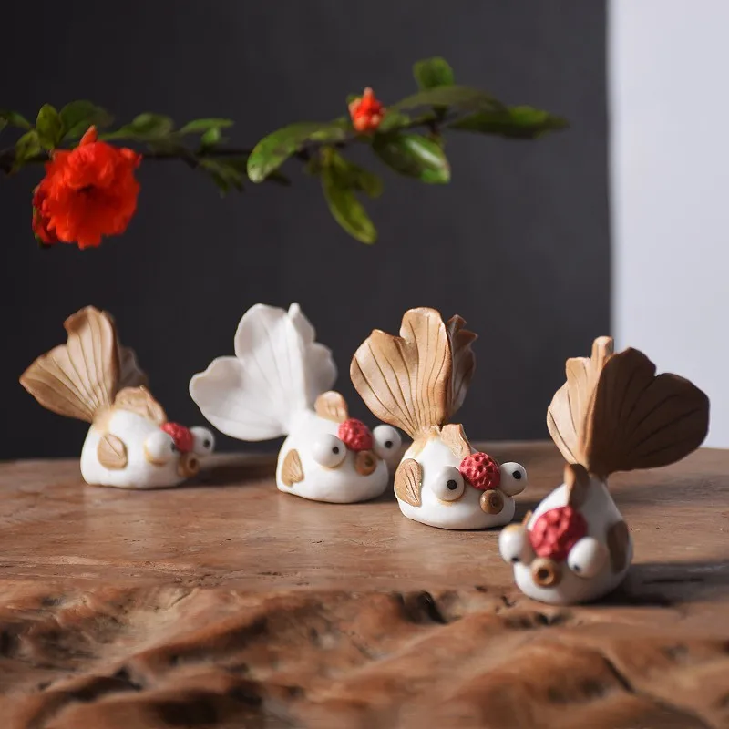 Керамическое декоративное украшение Золотая рыбка для аквариума чайная