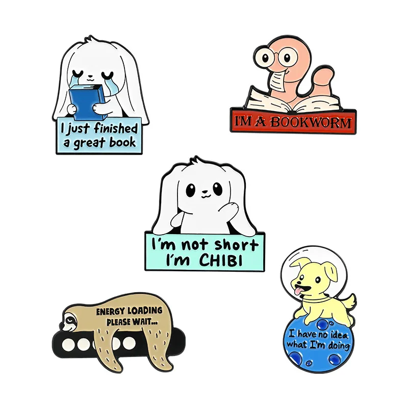 Женская эмалированная брошь в виде собаки |